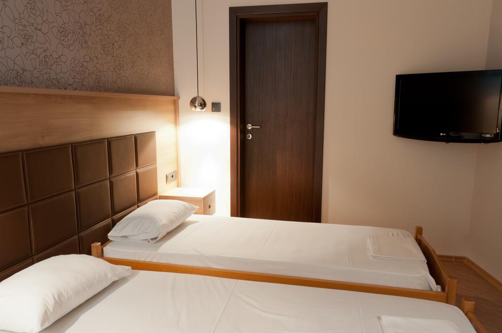 Metropolis Hotel Serres Luaran gambar