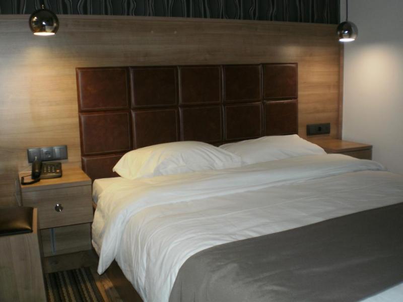 Metropolis Hotel Serres Luaran gambar